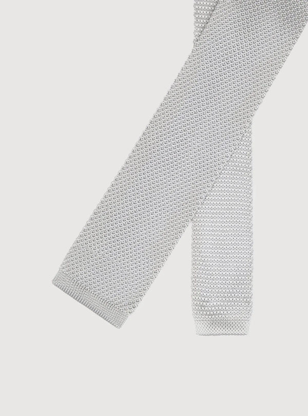 Knitted tie