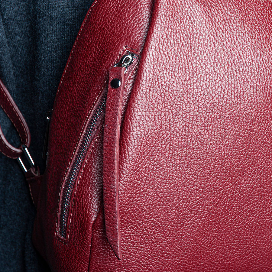 ZIP - ruby ​​dollar leather backpack
