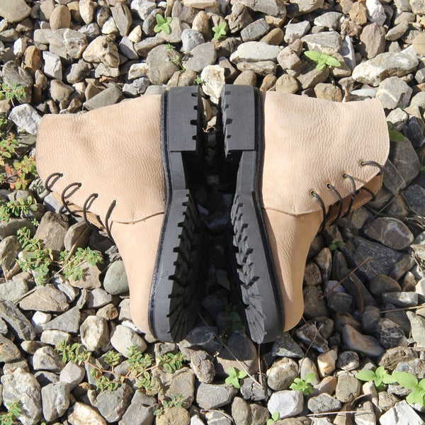 MastroDomenico Women's Handcrafted Winter Shoes – Oregon Sand 