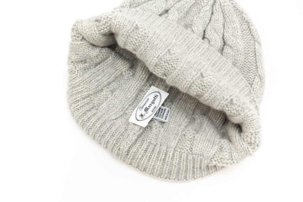 Light grey pure cashmere hat
