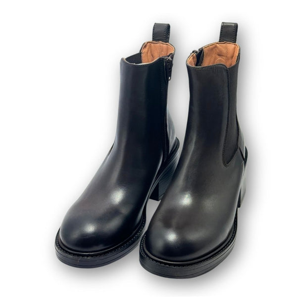 MastroDomenico Women's Handmade Low Ankle Boots - Testa di Moro 