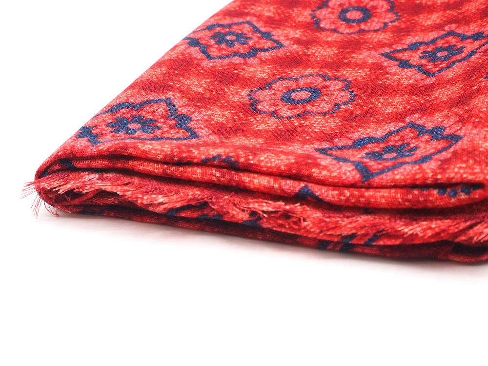 Red pure wool scarf