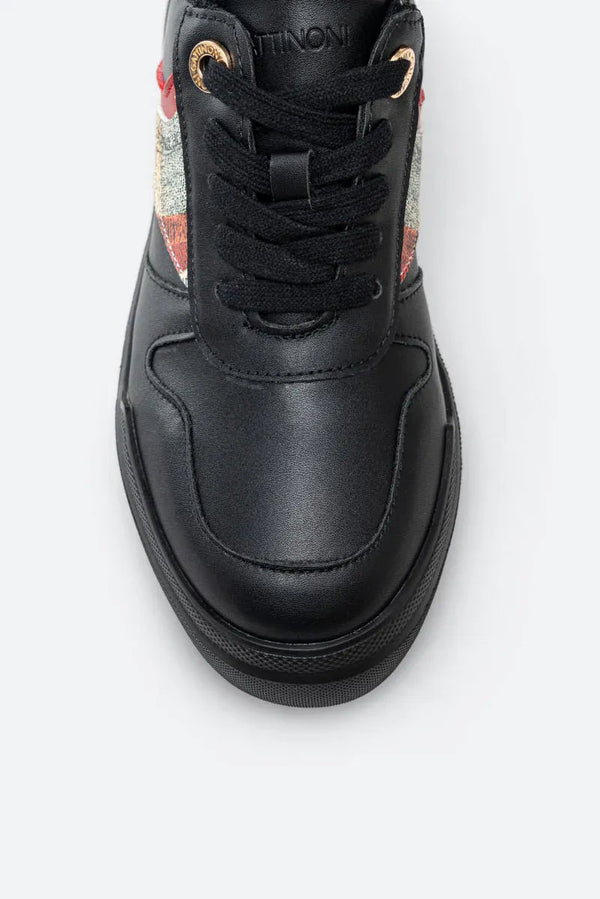 Leon Classic Black Sneaker