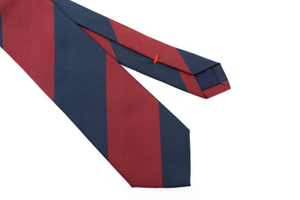 Cravatta a righe blu e bordeaux