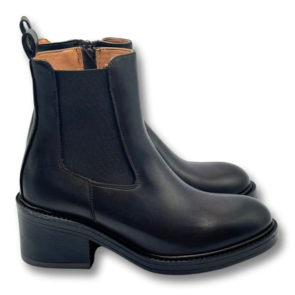 MastroDomenico Women's Handmade Low Ankle Boots - Testa di Moro 
