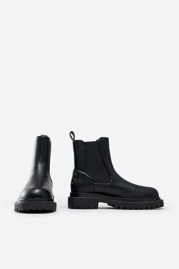 Black Chelsea Boots