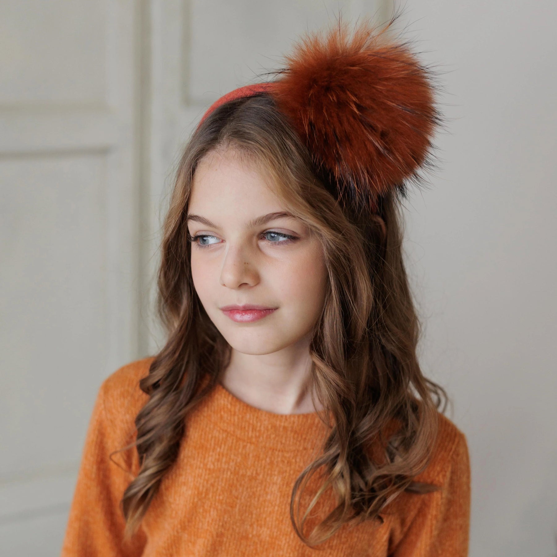 LARGE POMPOM HEADBAND