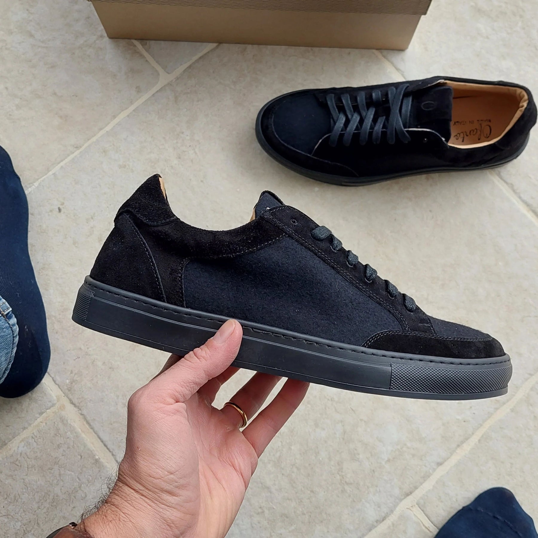UMBERTINA - Full Black