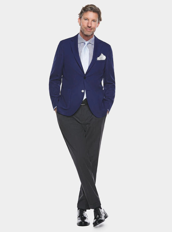Pantalone classico con pences in misto lana stretch