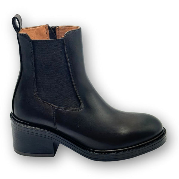 MastroDomenico Women's Handmade Low Ankle Boots - Testa di Moro 