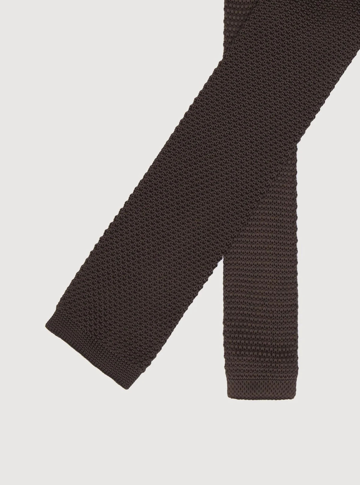 Knitted tie
