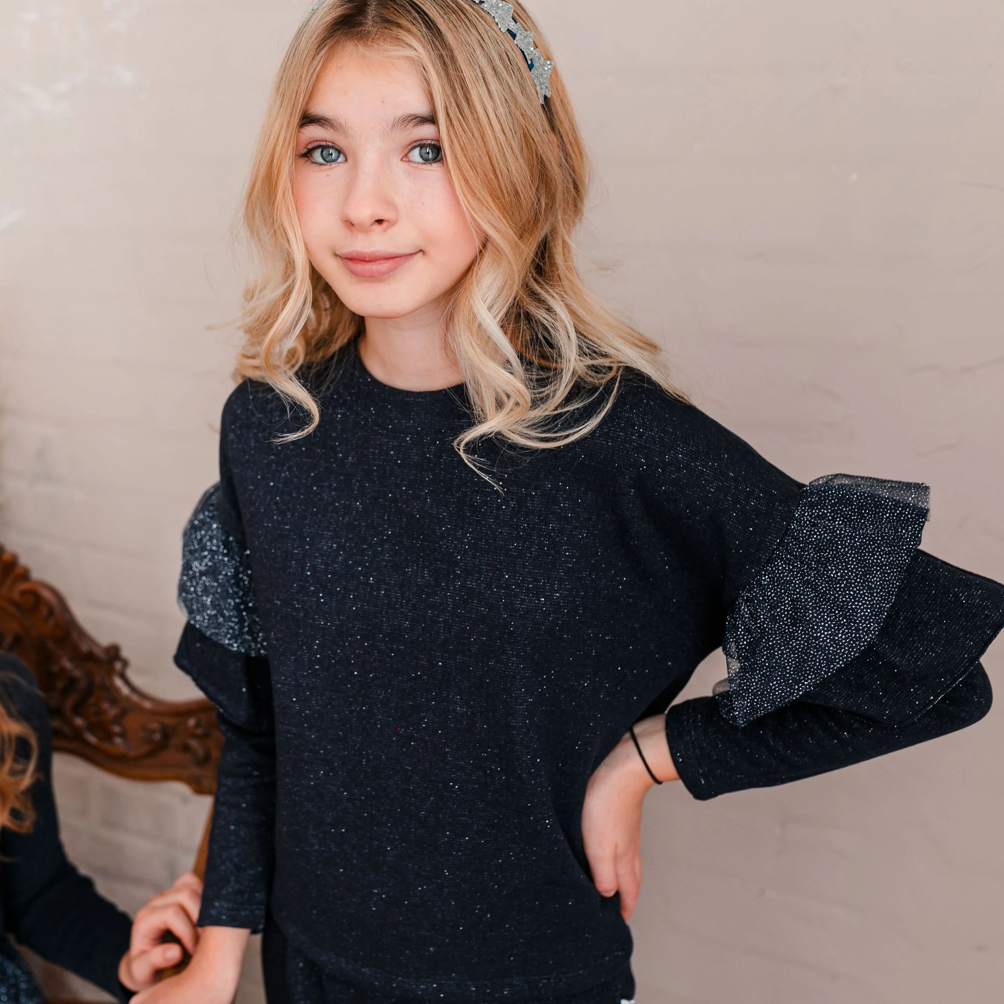 MAGLIA DETTAGLIO FRAPPE IN TULLE
