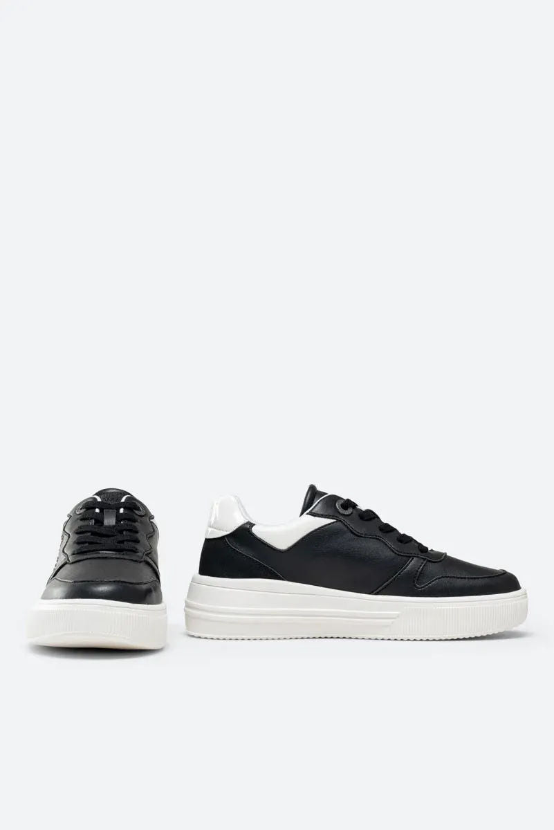 Broome Black Sneaker