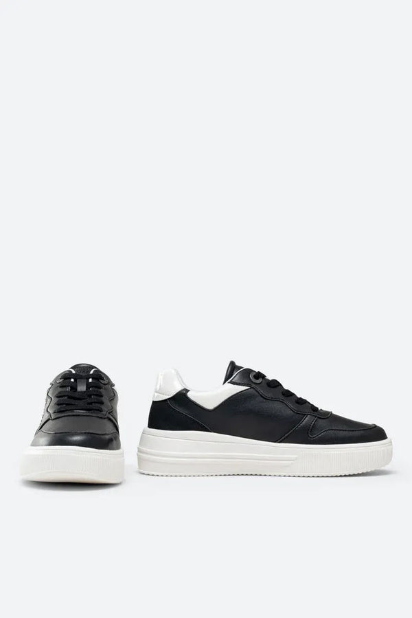 Broome Black Sneaker