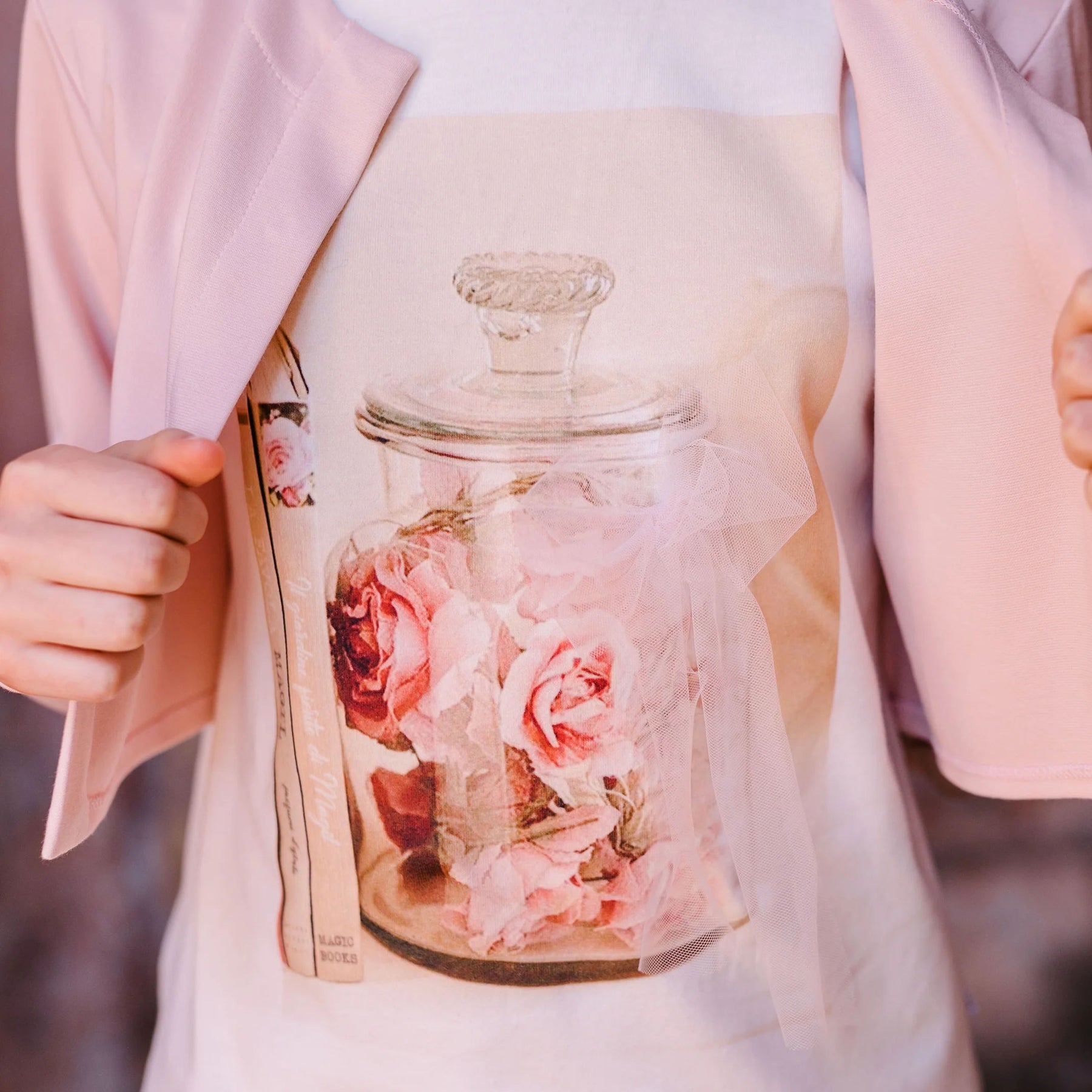 T-SHIRT STAMPA BARATTOLO CON ROSE