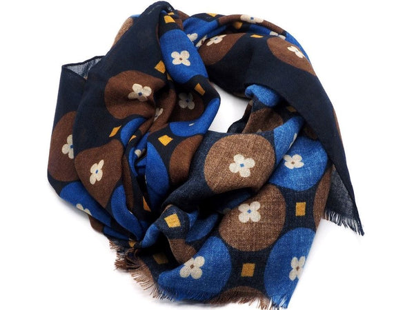 Geometric scarf in pure wool 