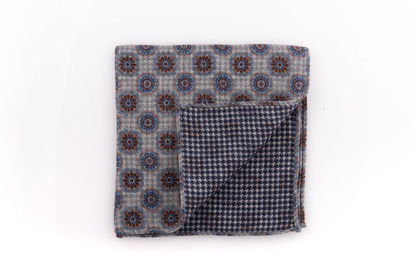 Grey pure wool clutch bag