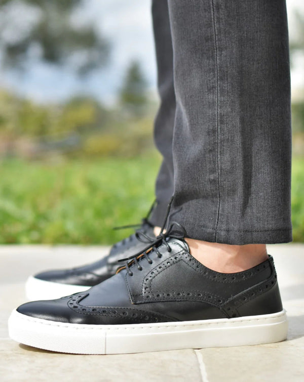CAPRI - Black